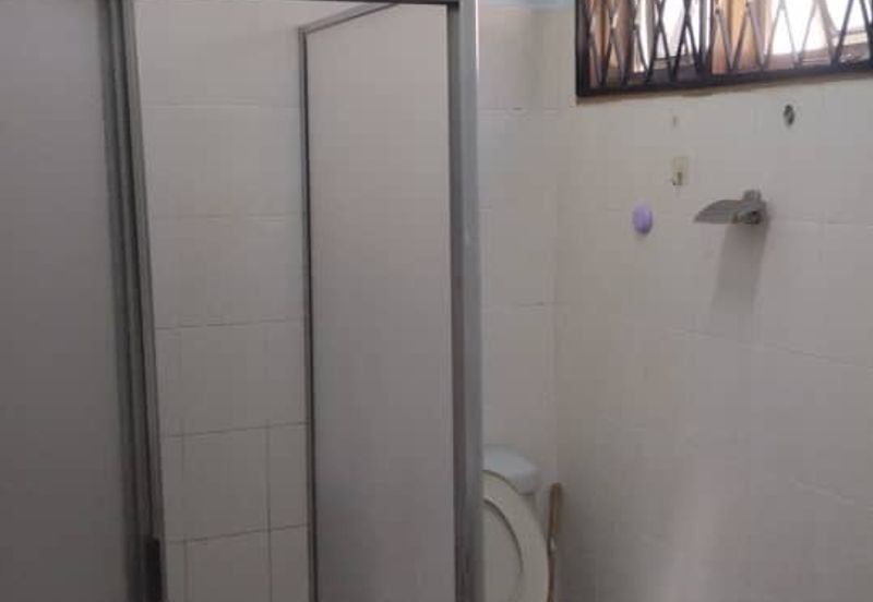 Near LRT Well Maintained Taman Mayang Double Storey House Petaling Jaya