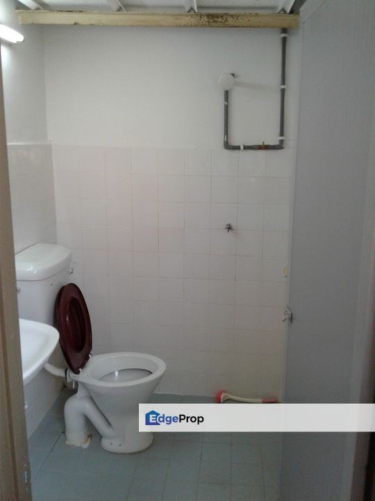 Top floor Well Maintained Rajawali Apartment Bandar Country Homes Rawang, Selangor, Bandar Country Homes