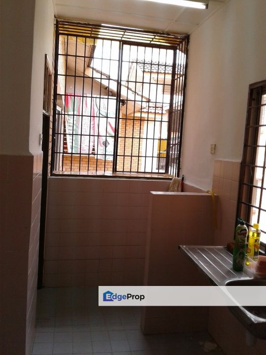 Top floor Well Maintained Rajawali Apartment Bandar Country Homes Rawang, Selangor, Bandar Country Homes