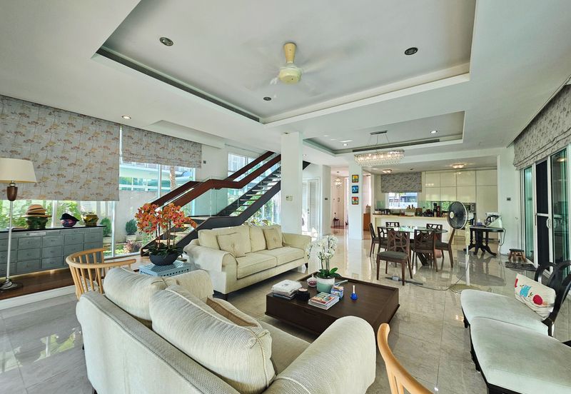 The Residence @ The Glades