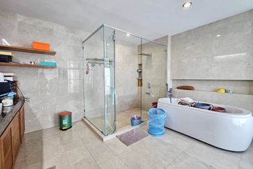 The Residence @ The Glades