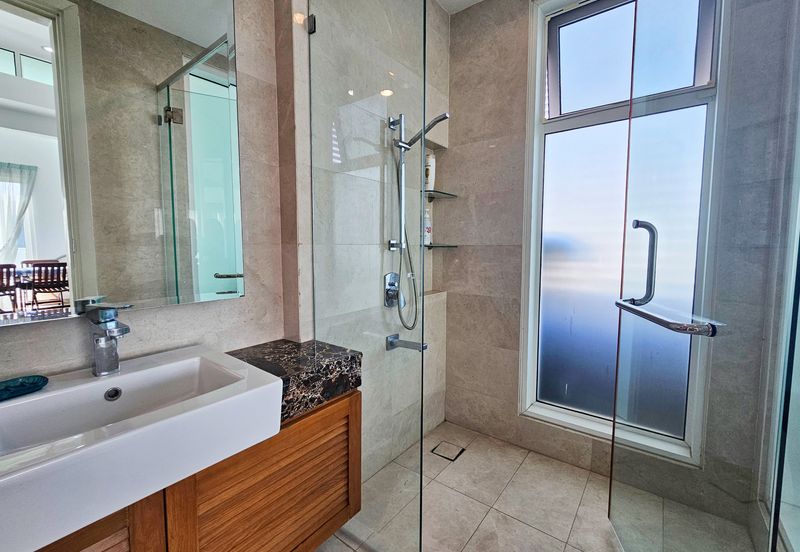 The Residence @ The Glades