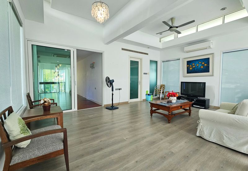 The Residence @ The Glades