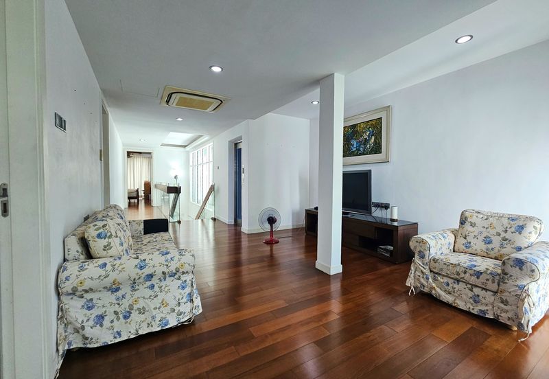 The Residence @ The Glades