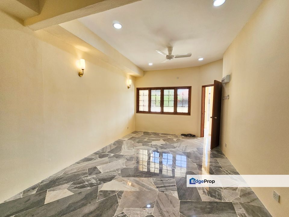 [140K EXPENSIVE FULL RENO + MOVE-IN READY] Taman Alam Megah Sekyen 27, Selangor, Shah Alam