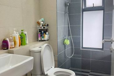 Paloma @ Tropicana Metropark