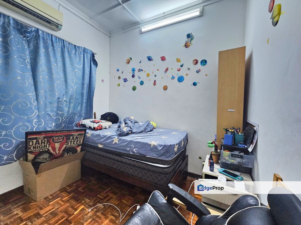 [NICE KITCHEN + FACE OPEN + GATED GUARDED] USJ 5 Subang Jaya, Selangor, USJ