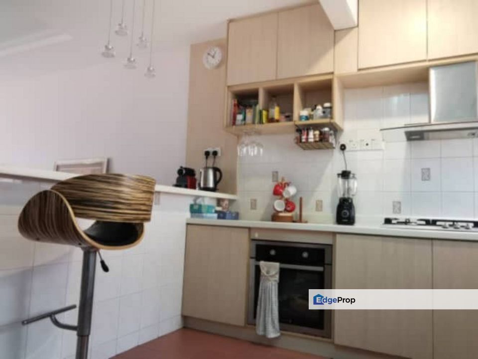 [1428SF SIZE + NICE KITCHEN + PART RENO] Tropika Paradise Condo USJ 17, Selangor, USJ