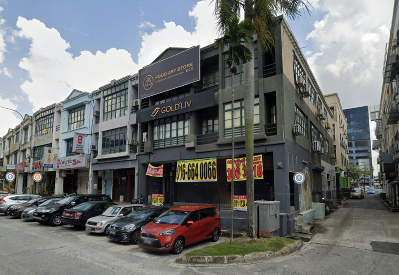 Taipan Business Centre, USJ 10