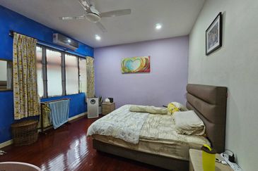 Jalan Kemuning Permai 33/43B