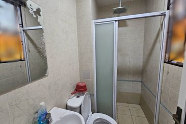 Jalan Kemuning Permai 33/43B