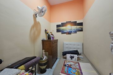 Jalan Kemuning Permai 33/43B