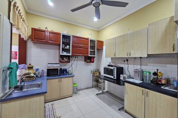 Jalan Kemuning Permai 33/43B