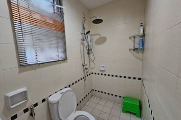 Jalan Kemuning Permai 33/43B