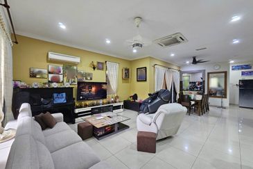 Jalan Kemuning Permai 33/43B