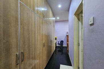 Jalan Kemuning Permai 33/43B