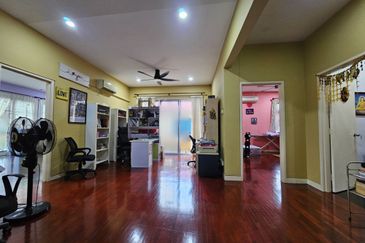 Jalan Kemuning Permai 33/43B