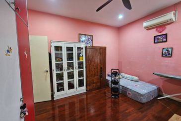 Jalan Kemuning Permai 33/43B