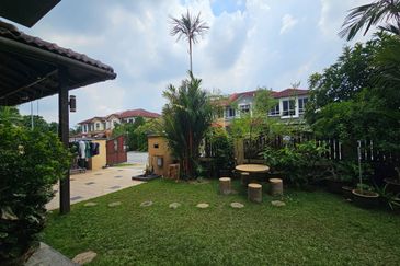 Jalan Kemuning Permai 33/41