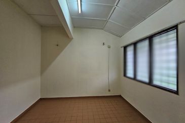 Taman Alam Megah, Seksyen 28