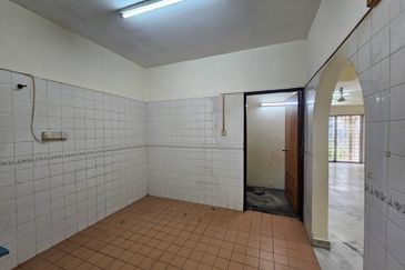 Taman Alam Megah, Seksyen 28