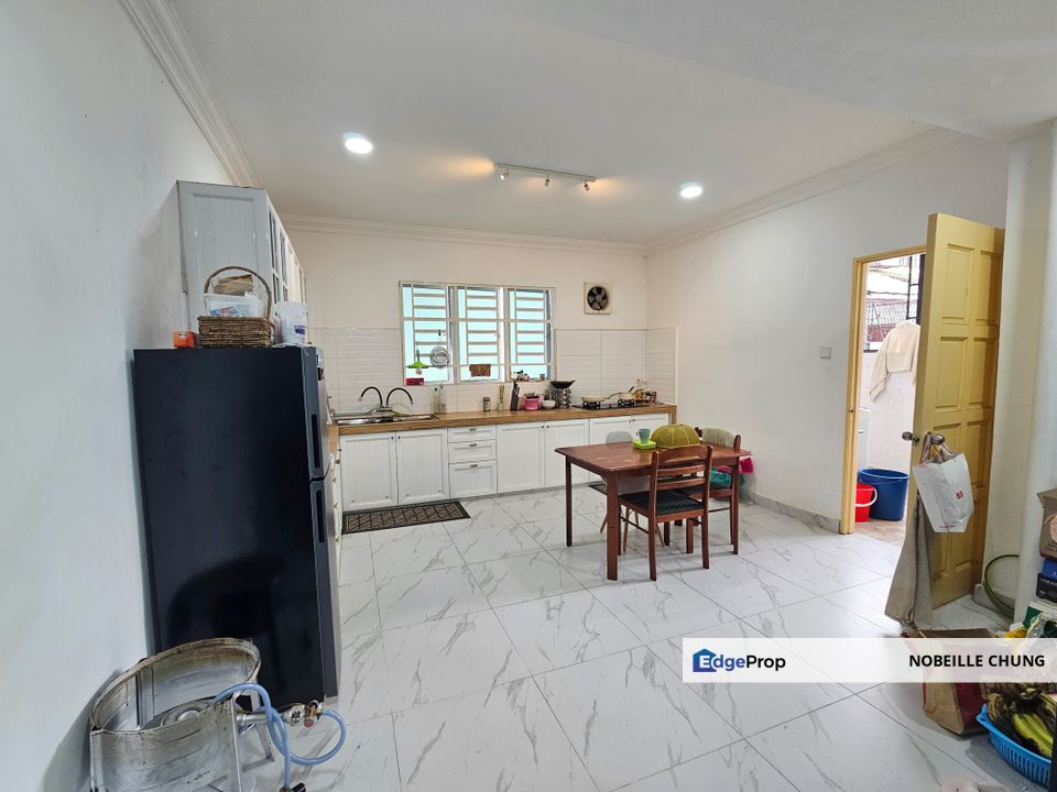 [GOOD CONDITION + KITCHEN EXTENDED + END LOT UNIT] taman alam megah sek 27, Selangor, Shah Alam