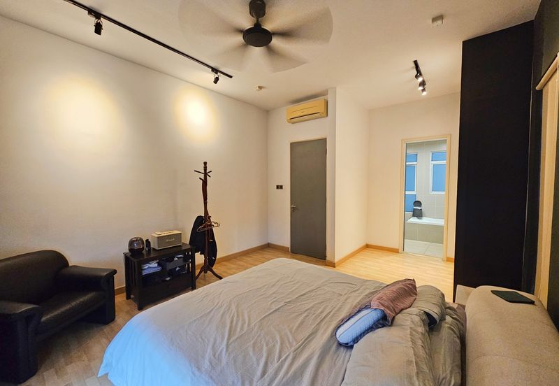 Amaya Saujana, Saujana Subang