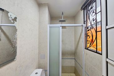 Jalan Kemuning Permai 33/41