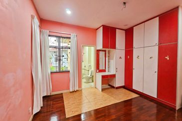 Jalan Kemuning Permai 33/41