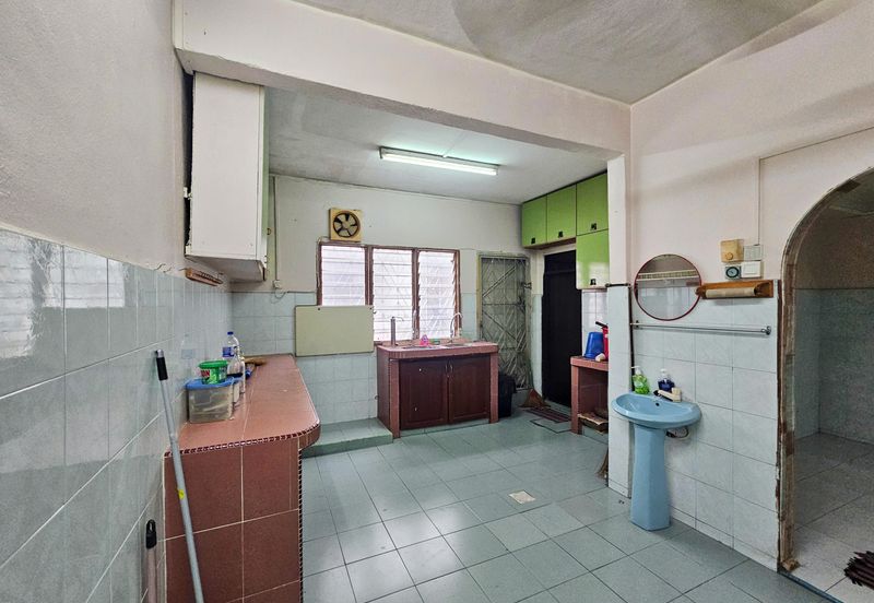 Taman Alam Megah, Seksyen 28