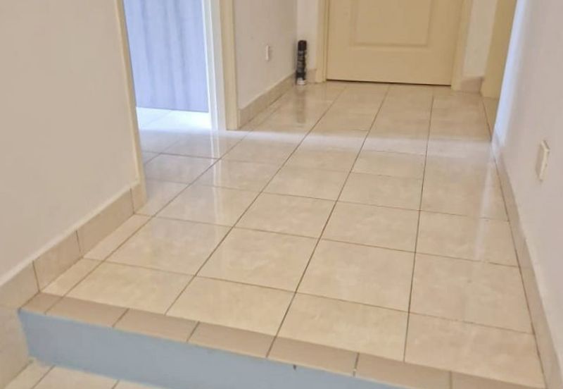 [LOWER-FLOOR UNIT + GATED GUARDED + WITH KITCHEN CABINET] Antilla Lagoon Villas, Kota Kemuning