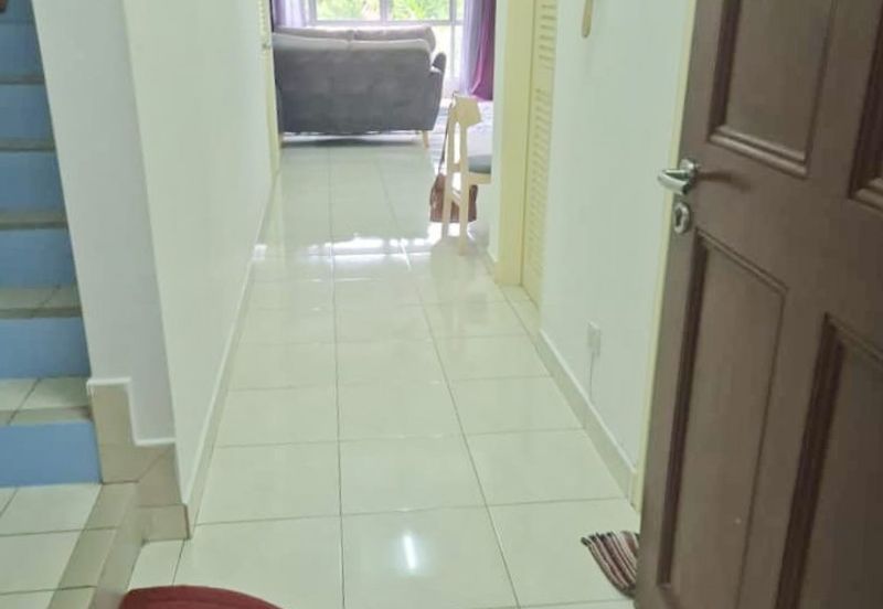 [LOWER-FLOOR UNIT + GATED GUARDED + WITH KITCHEN CABINET] Antilla Lagoon Villas, Kota Kemuning