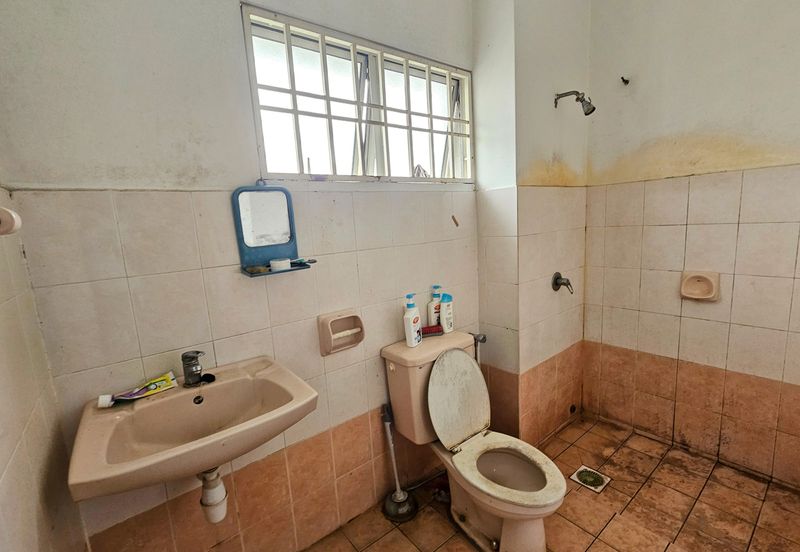 Jalan Putra Permai 10/1 T