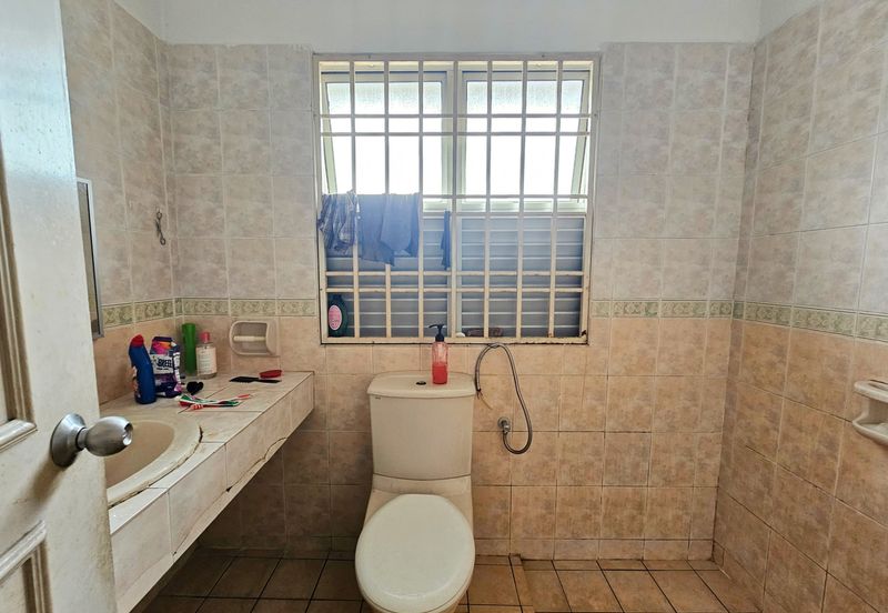 Jalan Putra Permai 10/1 T