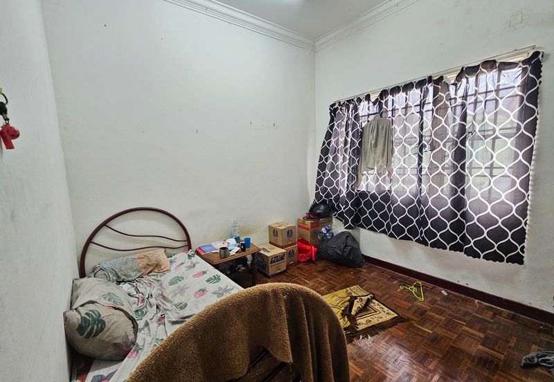 Jalan Putra Permai 10/1 T