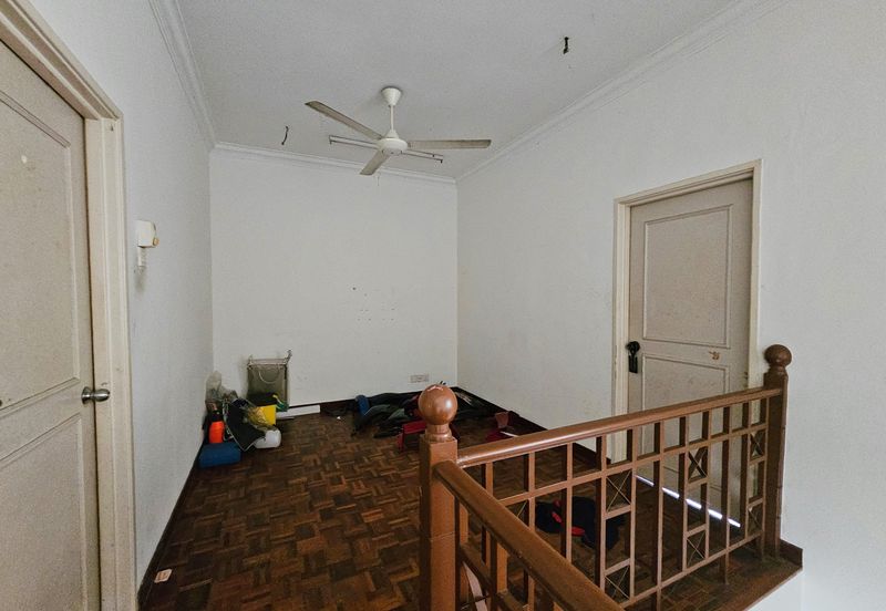 Jalan Putra Permai 10/1 T