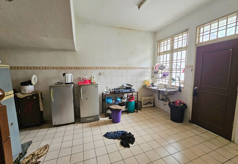 Jalan Putra Permai 10/1 T