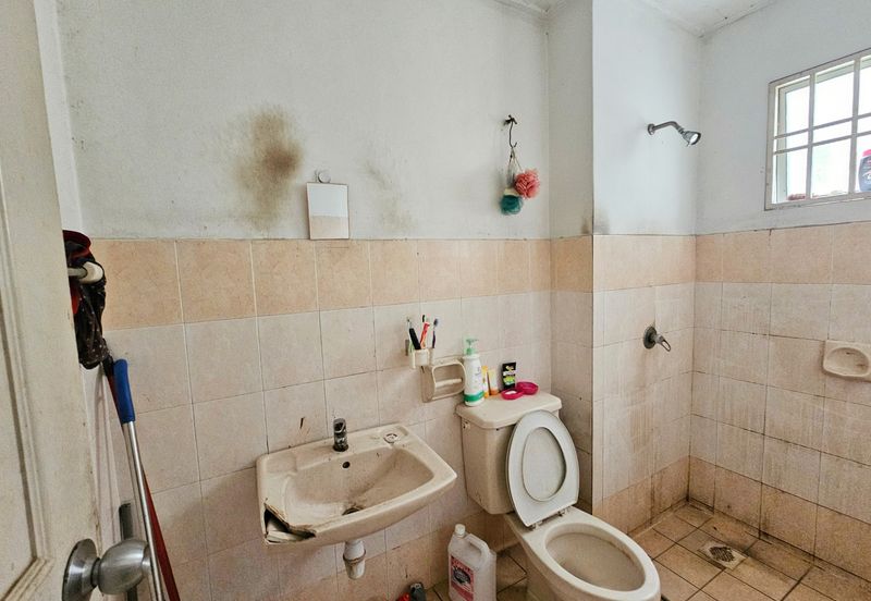 Jalan Putra Permai 10/1 T