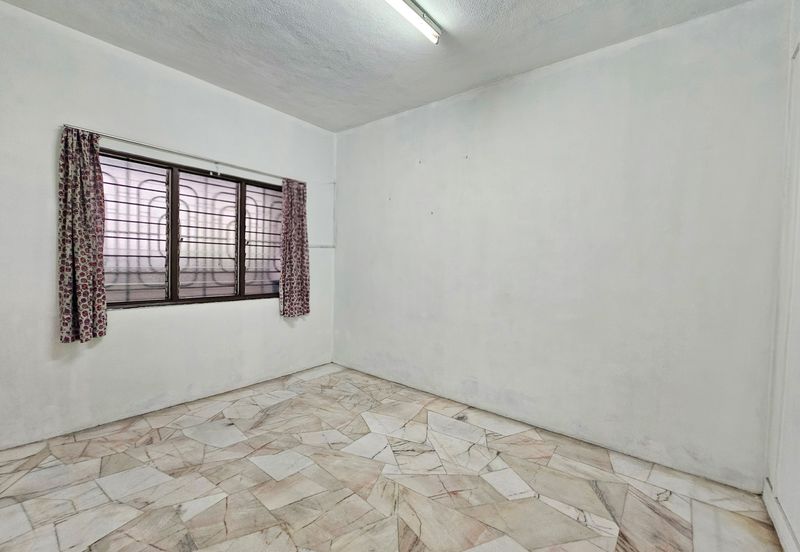 Taman Alam Megah, Seksyen 28