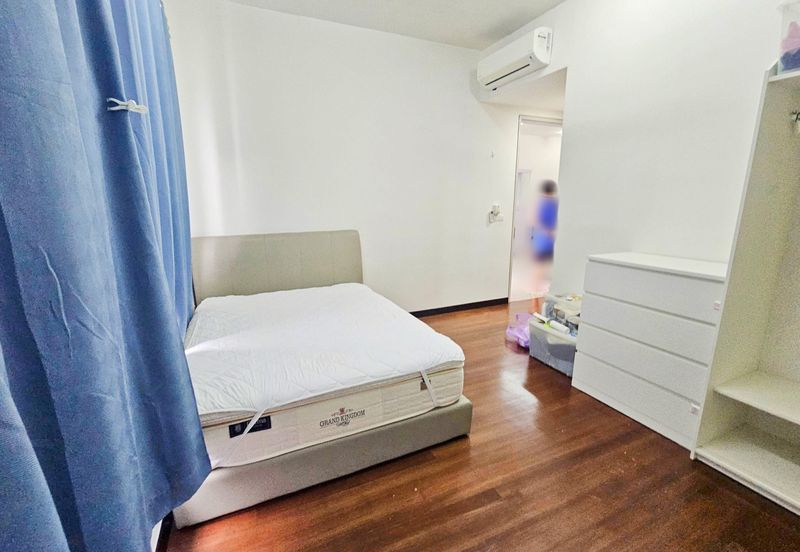 Paloma @ Tropicana Metropark