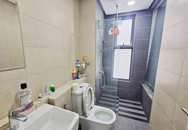 Paloma @ Tropicana Metropark