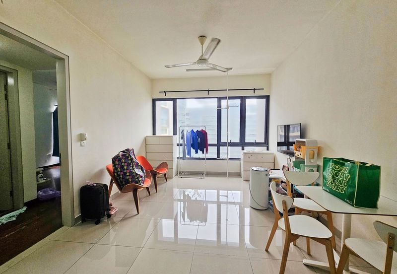 Paloma @ Tropicana Metropark