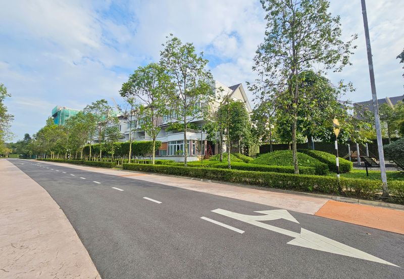 The Residence @ The Glades