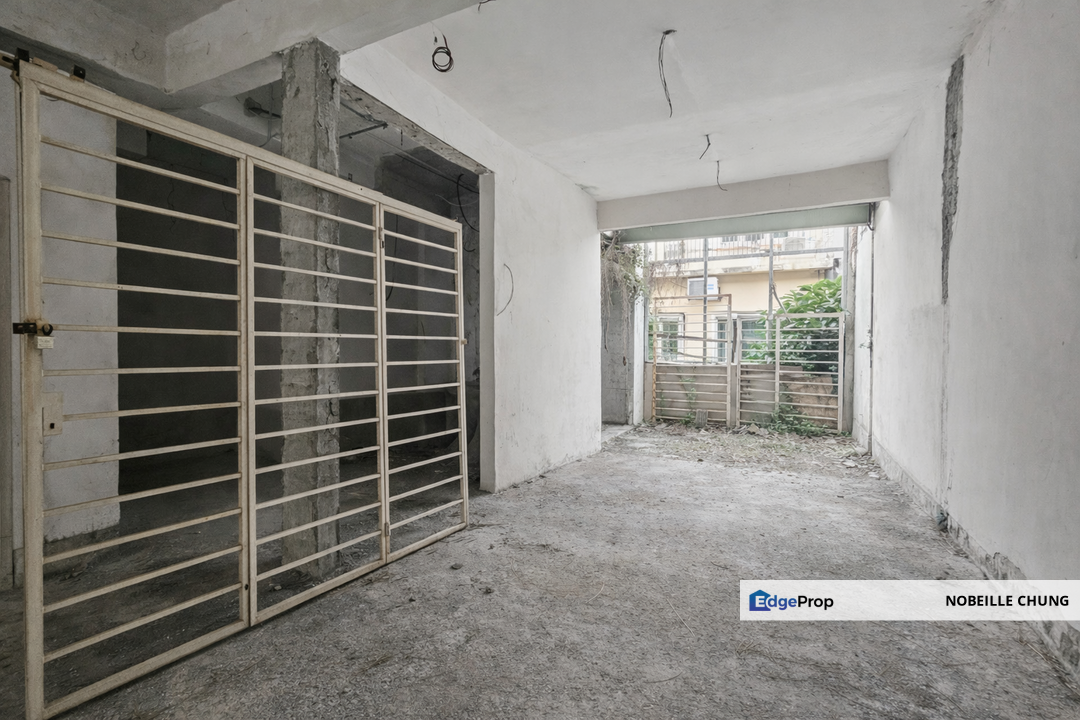 [HALF-RENO CONDITION + NOT MOVE-IN READY + GATED GUARDED] 2-Sty Laman Putra, Putra Mahkota 7, Putra Heights, Subang Jaya, Selangor, Putra Heights