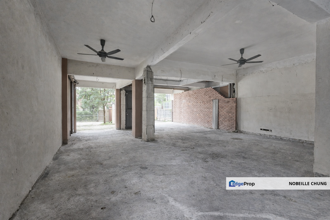 [HALF-RENO CONDITION + NOT MOVE-IN READY + GATED GUARDED] 2-Sty Laman Putra, Putra Mahkota 7, Putra Heights, Subang Jaya, Selangor, Putra Heights