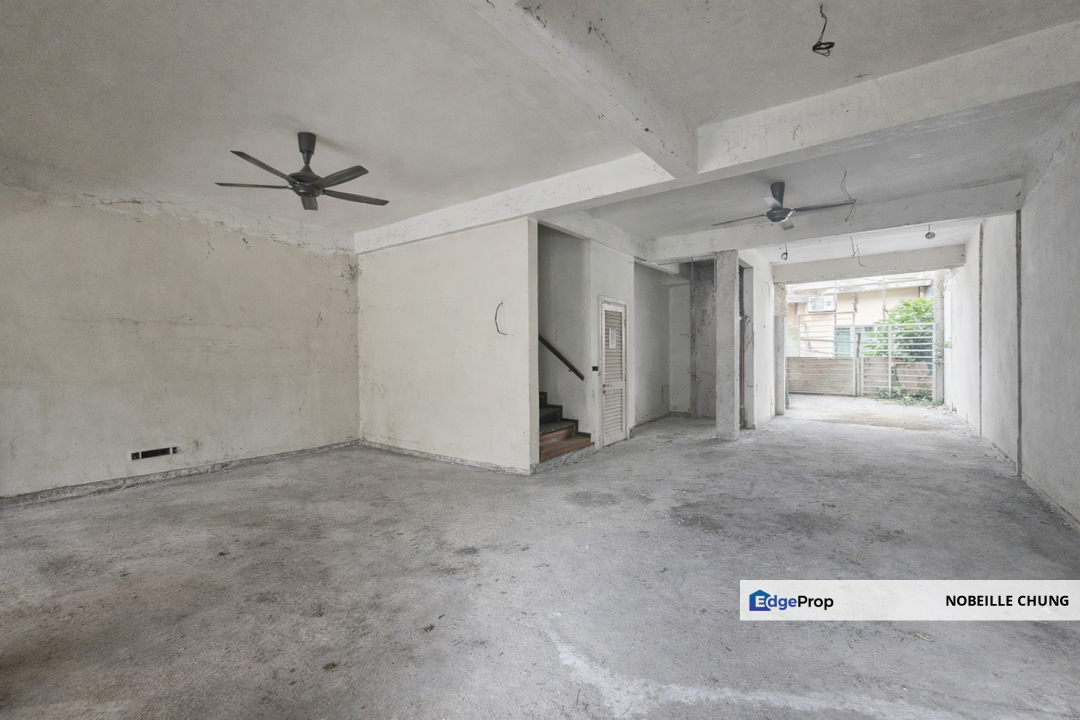 [HALF-RENO CONDITION + NOT MOVE-IN READY + GATED GUARDED] 2-Sty Laman Putra, Putra Mahkota 7, Putra Heights, Subang Jaya, Selangor, Putra Heights