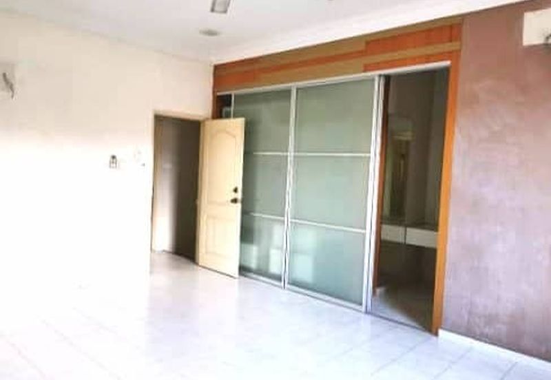 Taman Kinrara Seksyen 4