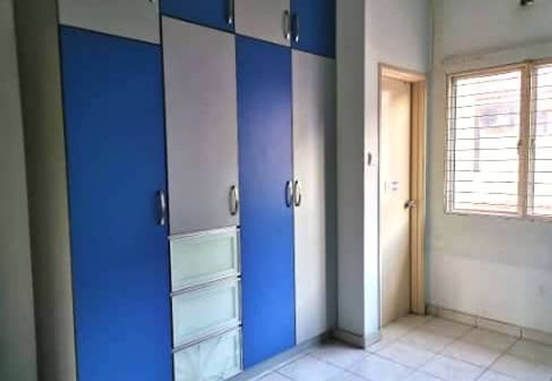 Taman Kinrara Seksyen 4