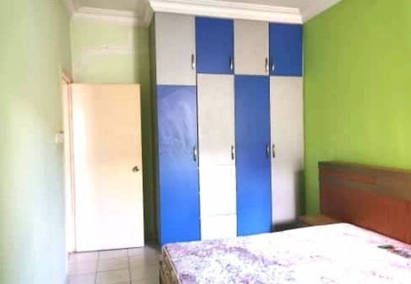 Taman Kinrara Seksyen 4