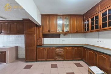 Taman Alam Megah, Seksyen 28